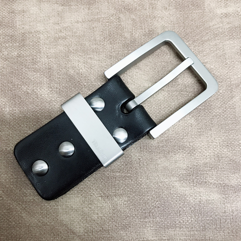 Solid Titanium D แหวนเข็มขัดหั - D Ring Strap บทวิจารณ์และราคา